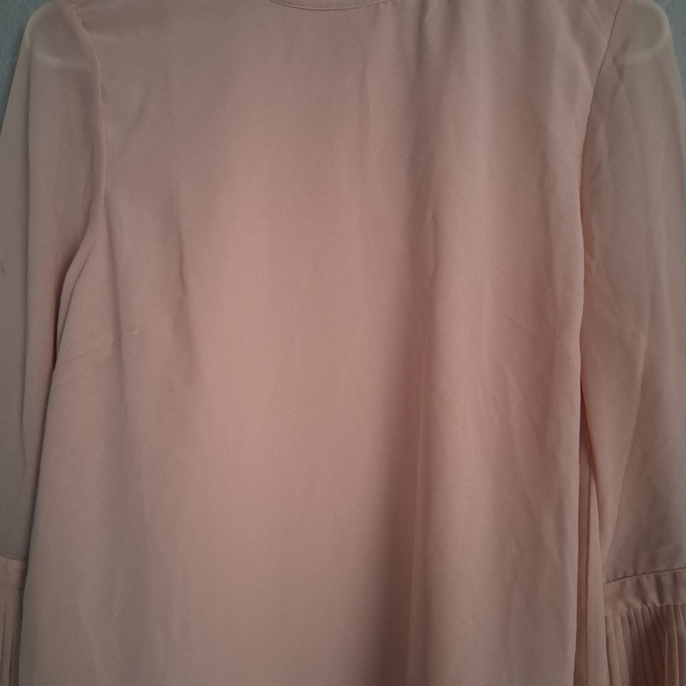 Cupcakes And Cashmere XS Malina Shift Dress Pleated Bell Sleeve NWT - Picture 3 of 10